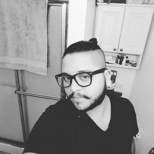 Meet your Posher, Leo